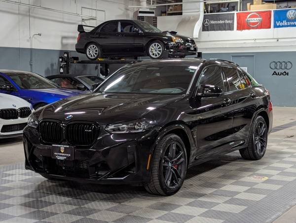 BMW X4 M with VIN: 5YM23EC01N9K64606