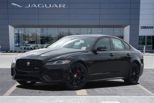 2024 Jaguar XF P300 R-Dynamic SE