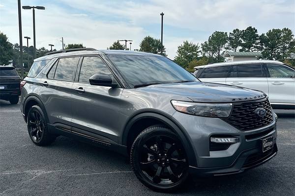 2024 Ford Explorer ST-Line