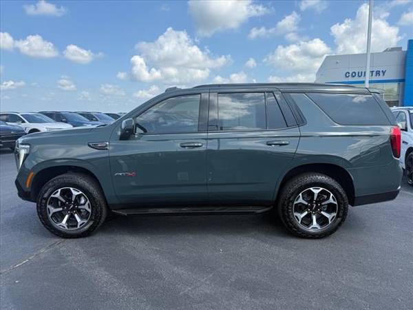 GMC Yukon with VIN: 1GKS2CRD9SR156566
