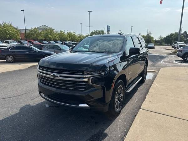 Chevrolet Tahoe with VIN: 1GNSKNKDXNR324177