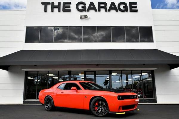 2016 Dodge Challenger SRT Hellcat Coupe