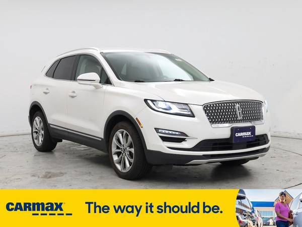 Lincoln MKC with VIN: 5LMCJ2D93KUL16320