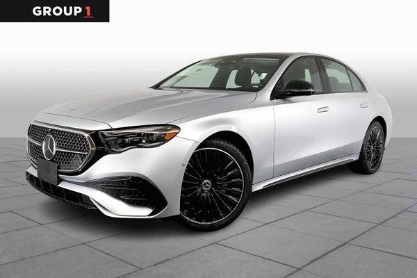 Mercedes-Benz E-Class with VIN: W1KLF4HB5RA012618