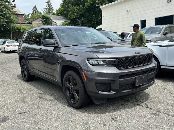 Jeep Grand Cherokee L with VIN: 1C4RJKAGXM8156727