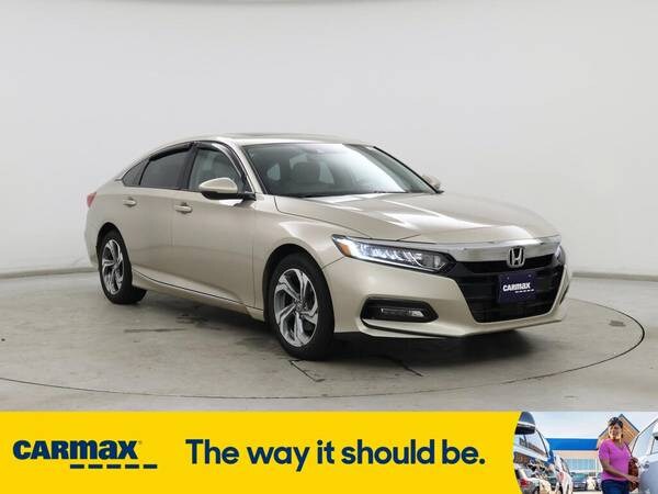 Honda Accord with VIN: 1HGCV1F58KA110235