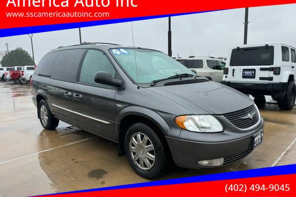 2004 Chrysler Town and Country Touring