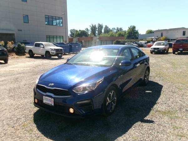 Kia Forte with VIN: 3KPF24ADXME355901