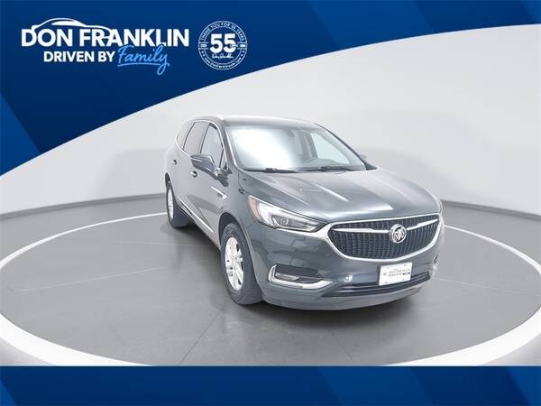 Buick Enclave with VIN: 5GAERBKW5JJ142334