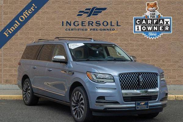 Lincoln Navigator with VIN: 5LMJJ3TT4NEL05948