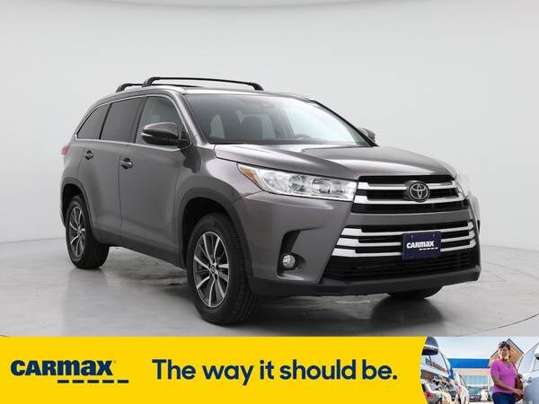 Toyota Highlander with VIN: 5TDKZRFH3KS563902