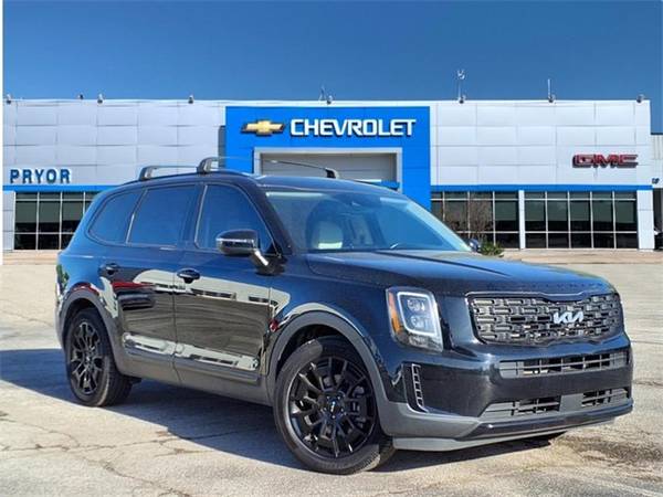 Kia Telluride with VIN: 5XYP3DHCXNG237169