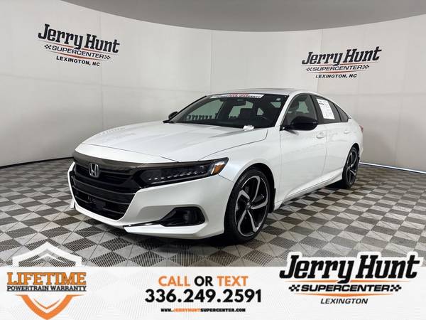 Honda Accord with VIN: 1HGCV2F38NA025338