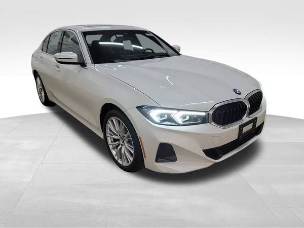 BMW 3 Series with VIN: 3MW89FF03R8E83793