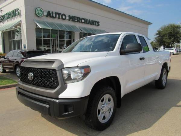 Toyota Tundra with VIN: 5TFUY5F10LX924070