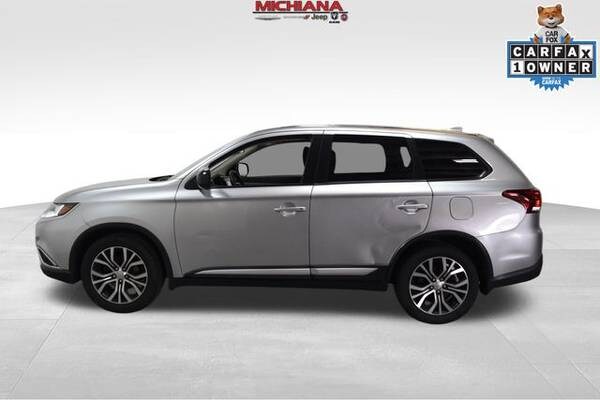 Mitsubishi Outlander with VIN: JA4AD2A38JZ017889