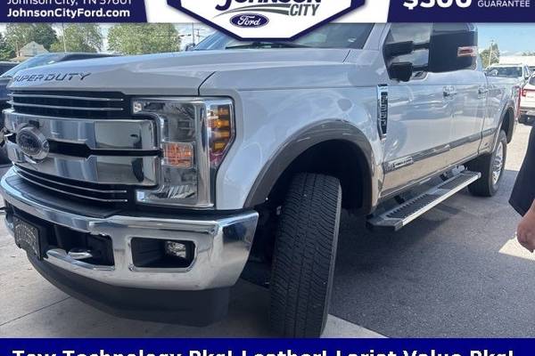 2019 Ford F-350 Super Duty Lariat Diesel Crew Cab