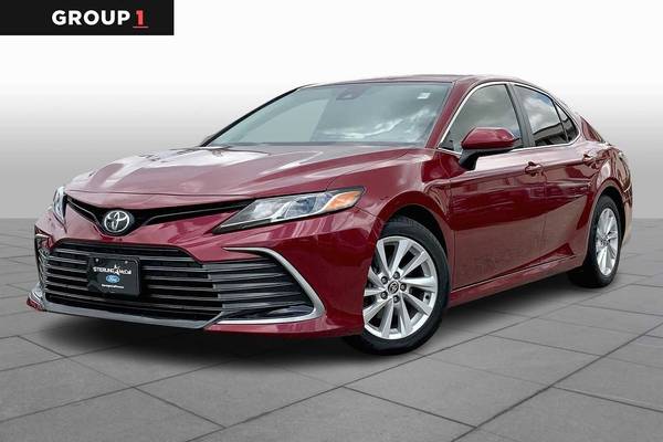 Toyota Camry with VIN: 4T1C11AK7MU570426