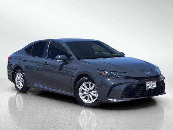 Toyota Camry with VIN: 4T1DAACK6SU097035