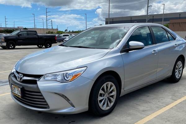 2017 Toyota Camry LE