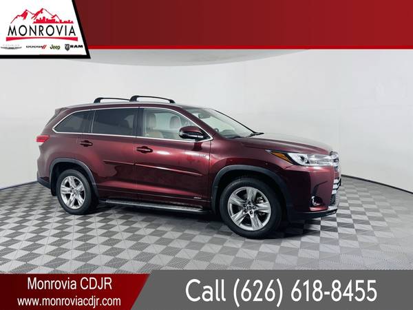 Toyota Highlander Hybrid with VIN: 5TDDGRFH6KS060797
