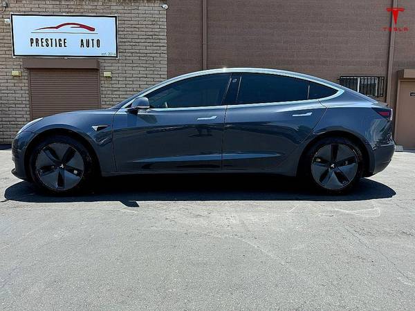 Tesla Model 3 with VIN: 5YJ3E1EA9LF611379