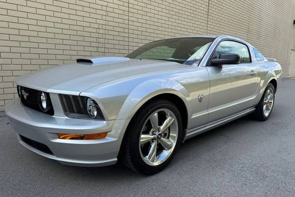 2009 Ford Mustang GT Premium Coupe