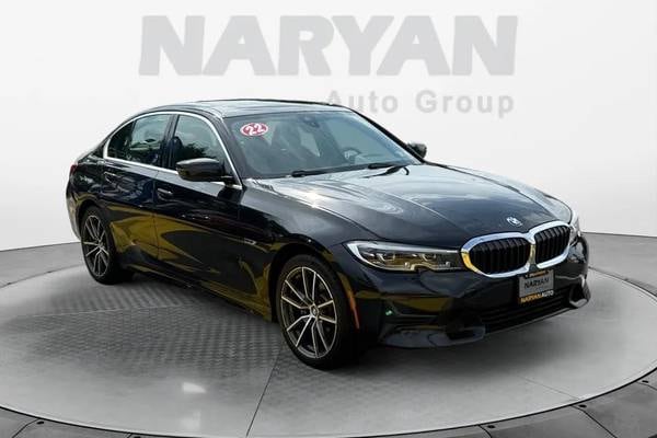 2022 BMW 3 Series 330e xDrive Plug-In Hybrid