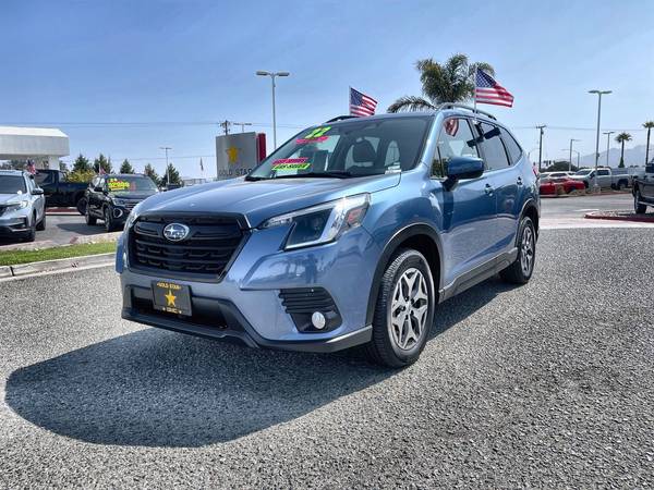 Subaru Forester with VIN: JF2SKAEC4NH437716