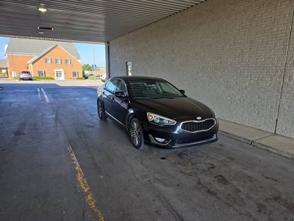 Kia Cadenza with VIN: KNALN4D70E5126184