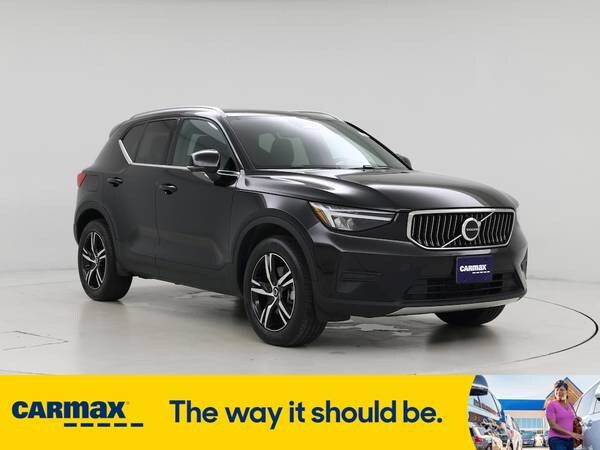 Volvo XC40 with VIN: YV4L12UJ6S2474645