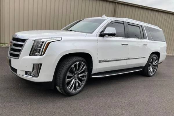 2016 Cadillac Escalade ESV Luxury