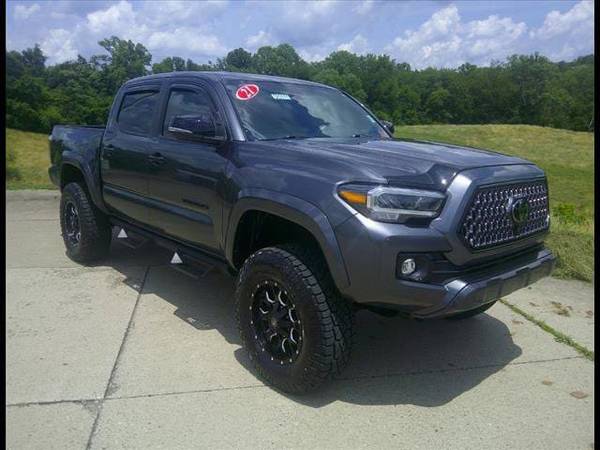 Toyota Tacoma with VIN: 3TMGZ5AN7MM392828