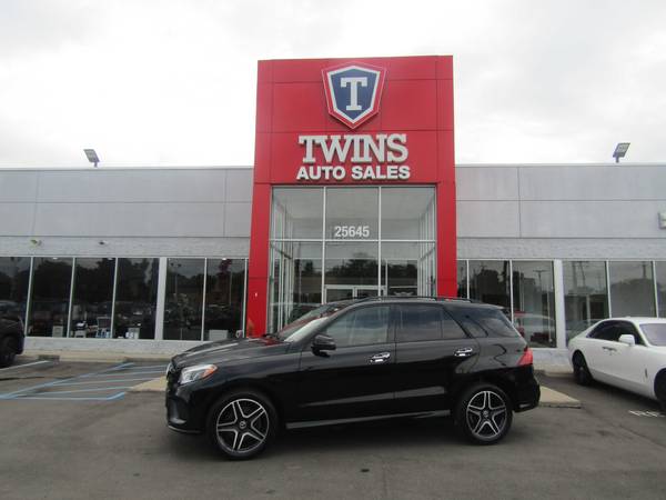 Mercedes-Benz GLE-Class with VIN: 4JGDA5HB3JB109961