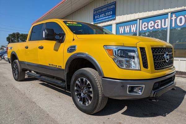 2016 Nissan Titan XD PRO-4X Diesel Crew Cab