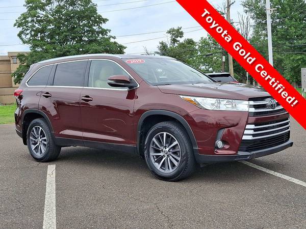 Toyota Highlander with VIN: 5TDJZRFH9KS958839