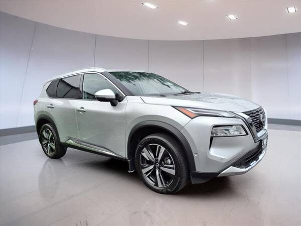 Nissan Rogue with VIN: JN8BT3DD4PW304698