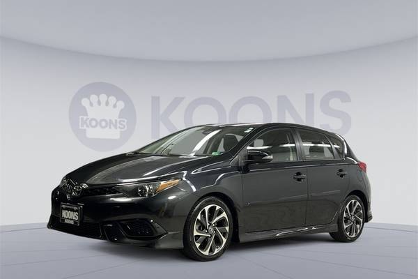 2018 Toyota Corolla iM Base Hatchback