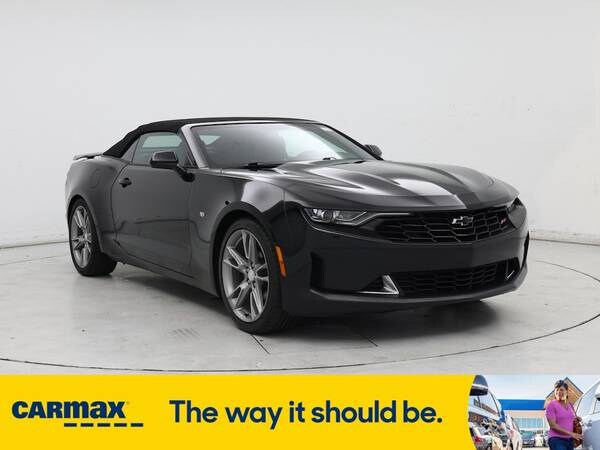 Chevrolet Camaro with VIN: 1G1FC3DS0K0138289