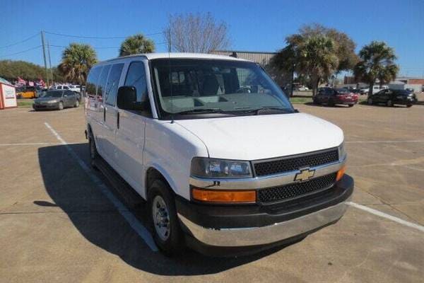 2017 Chevrolet Express LT 2500