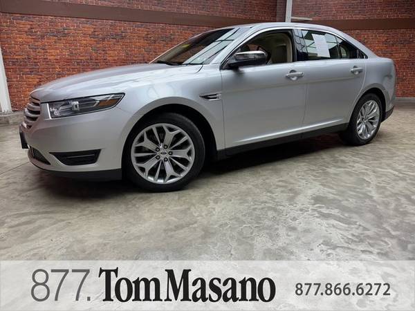 Ford Taurus with VIN: 1FAHP2F86JG117961