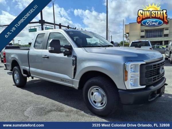 Ford F-350 Super Duty with VIN: 1FT8X3AT5REF22602