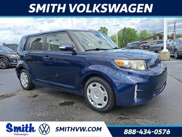 Scion xB with VIN: JTLZE4FE2EJ052738