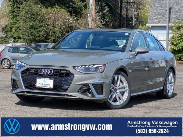 Audi A4 with VIN: WAUEAAF40RN009118