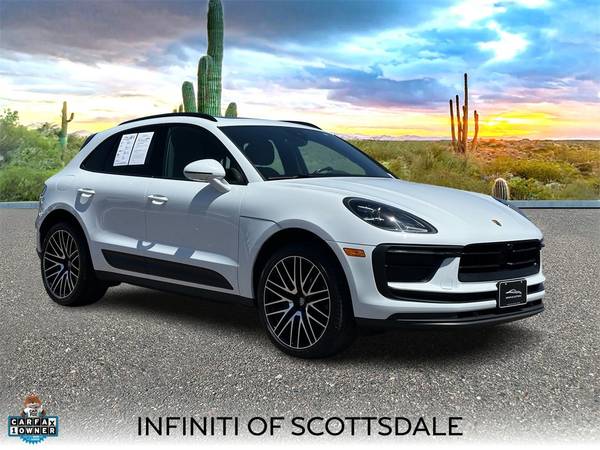 Porsche Macan with VIN: WP1AA2A52NLB03609