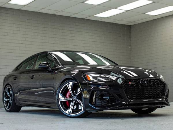 Audi RS 5 with VIN: WUAAWCF56MA904428