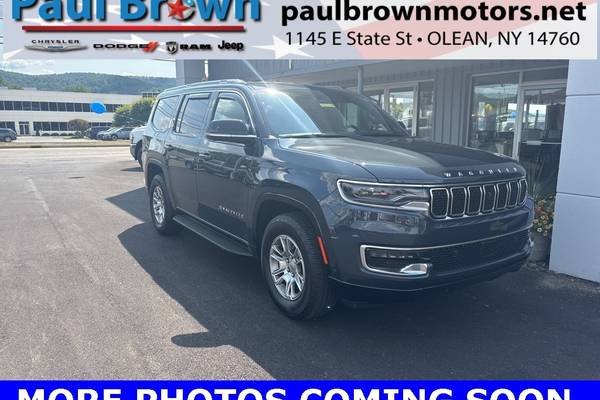 2023 Jeep Wagoneer Base