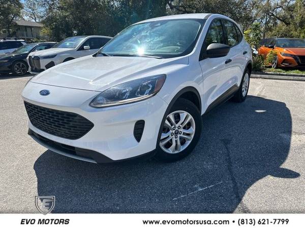 Ford Escape with VIN: 1FMCU0F67NUA66084