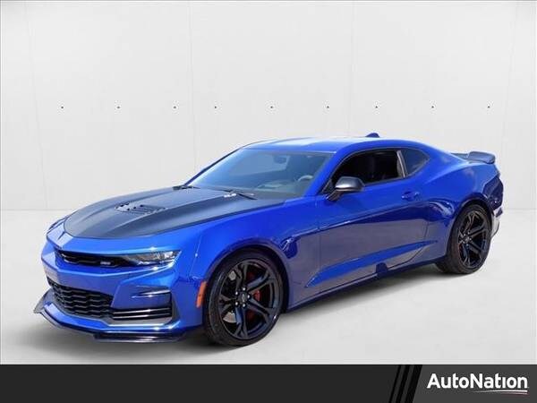 Chevrolet Camaro with VIN: 1G1FE1R71P0102315