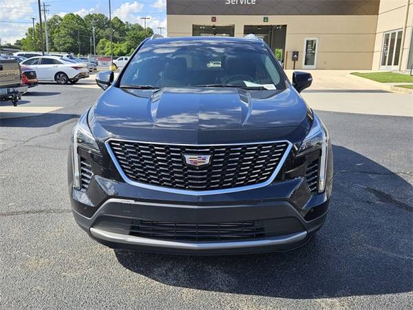 Cadillac XT4 with VIN: 1GYFZCR47NF160981